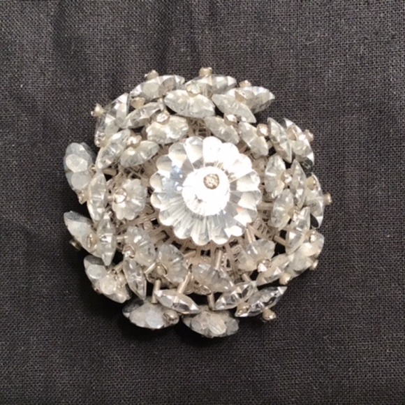 Brooch - Picture 2 of 3
